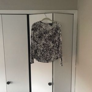 Floral print long sleeve top. Cotton blend. Size medium.